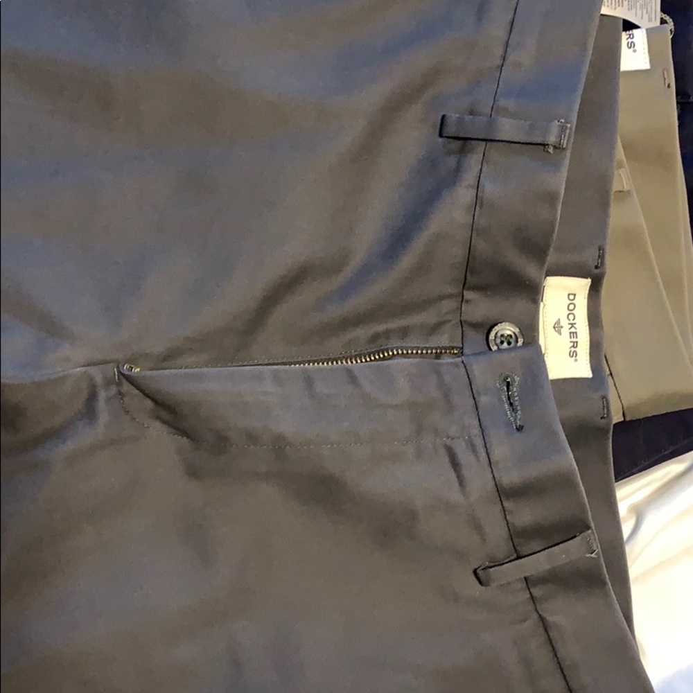 New Grey Dockers Men’s Dress Pants - Picture 4 of 6